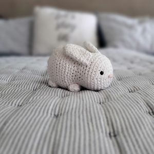 Crochet bunny, white amigurumi bunny, stuffie  bunny, plush rabbit, small gift,